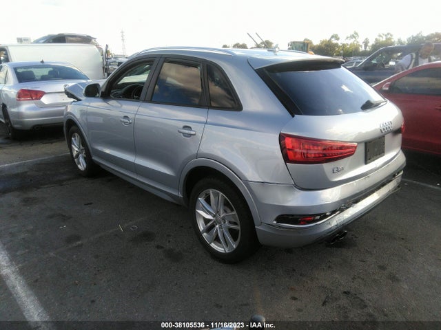 WA1BCCFS2HR015529 Audi Q3 2.0t Premium