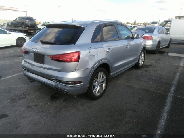 WA1BCCFS2HR015529 Audi Q3 2.0t Premium