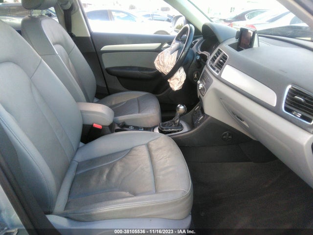WA1BCCFS2HR015529 Audi Q3 2.0t Premium