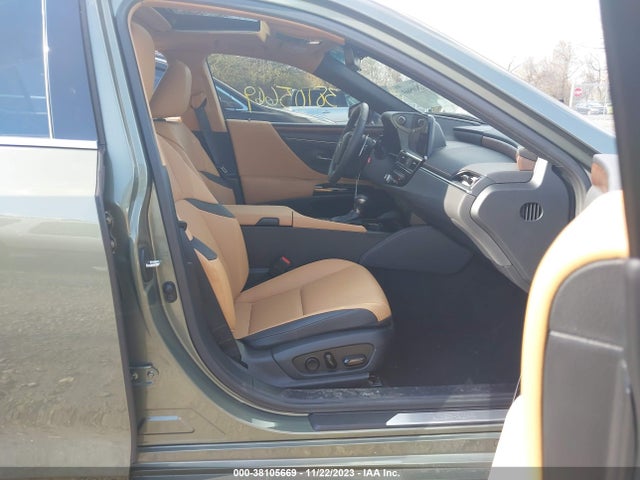 Lexus ES 300H 2023 58ADA1C18PU027978 Image 5