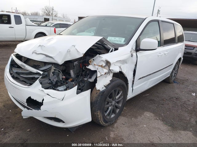 2C4RC1HG4FR755916 Chrysler Town & Country S