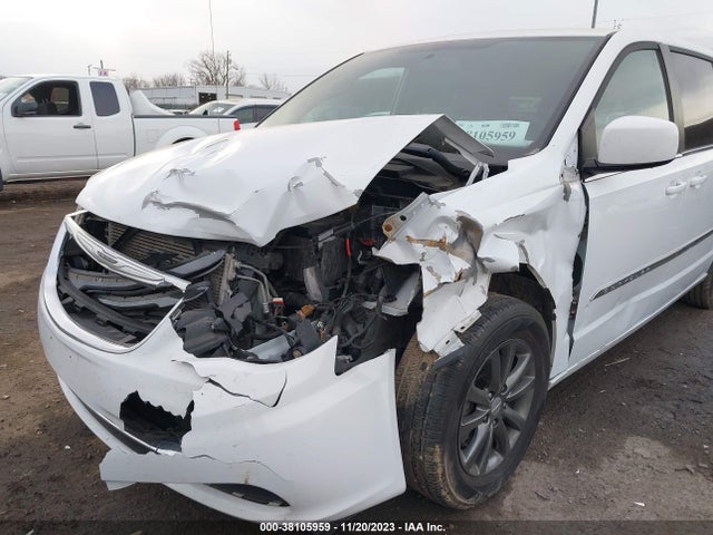 2C4RC1HG4FR755916 Chrysler Town & Country S