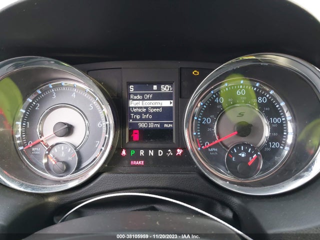 2C4RC1HG4FR755916 Chrysler Town & Country S