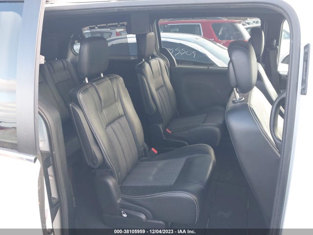 2C4RC1HG4FR755916 Chrysler Town & Country S