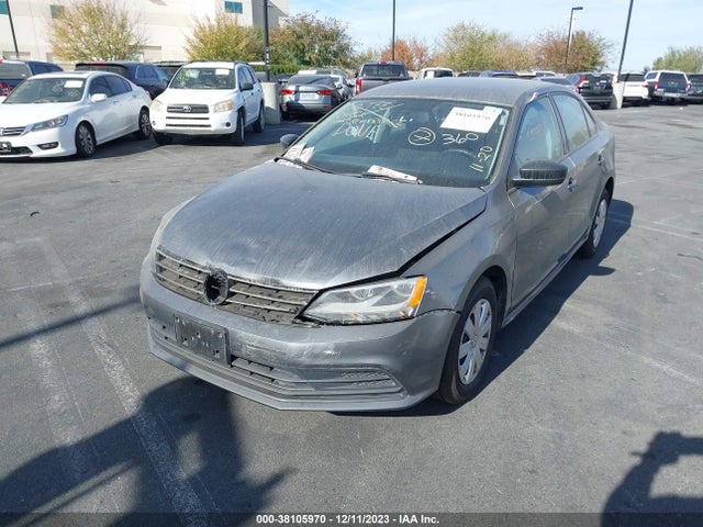 3VW2K7AJ8FM252214 Volkswagen Jetta 2.0l S