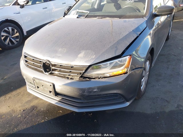 3VW2K7AJ8FM252214 Volkswagen Jetta 2.0l S