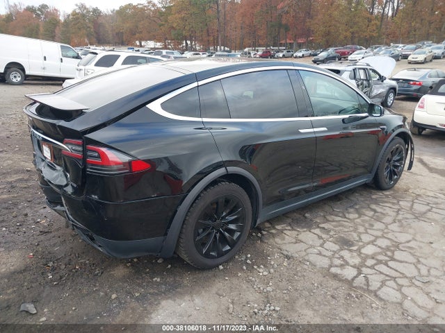 Tesla Model X 60d/70d/75d/90d 2016 5YJXCDE27GF032222 Image 4
