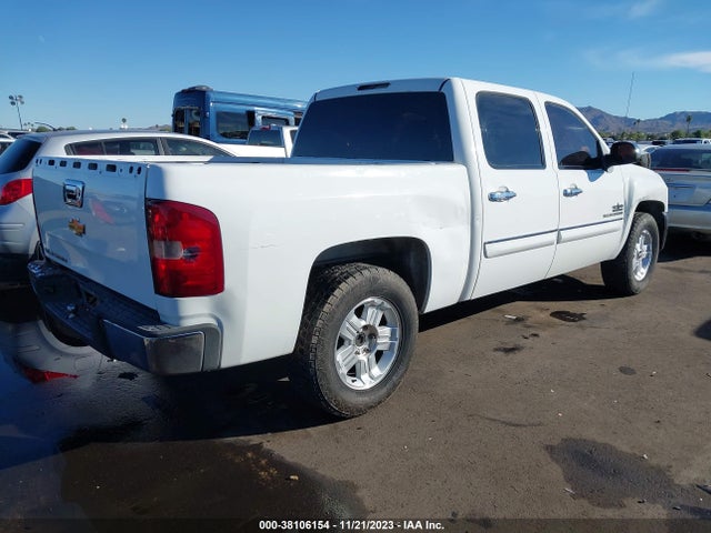 2013 CHEVROLET SILVERADO 1500 LT VIN: 3GCPCSE0XDG153738