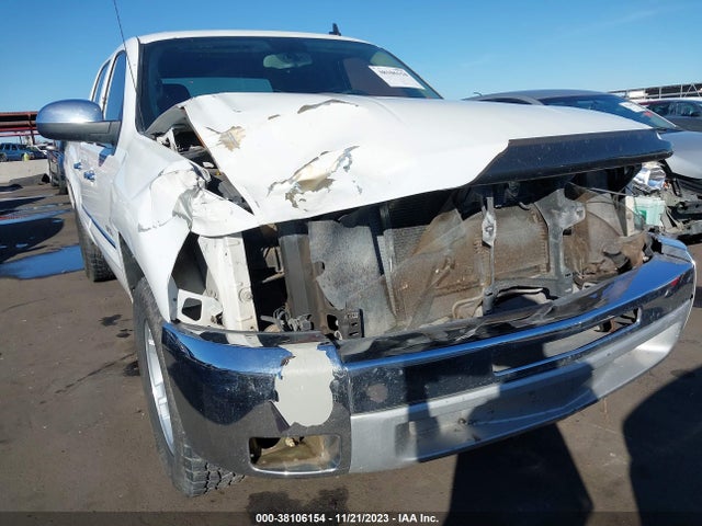 2013 CHEVROLET SILVERADO 1500 LT VIN: 3GCPCSE0XDG153738