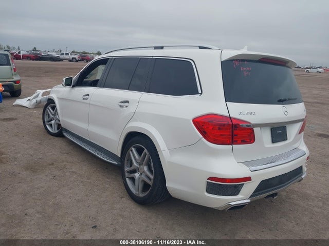 2016 MERCEDES-BENZ GL 550 VIN: 4JGDF7DE5GA671601