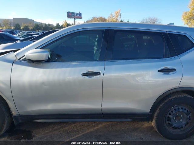 Nissan ROGUE S 2019 5N1AT2MT8KC715827 Image 15
