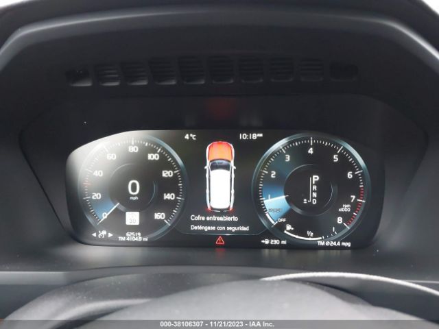 2018 VOLVO XC90 YV4A22PL1J1376046 Photo 6
