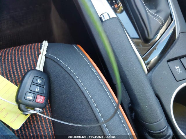 38106425 :رقم المزاد ، 2T1BURHE8JC023860 vin ، 2018 Toyota Corolla Se مزاد بيع