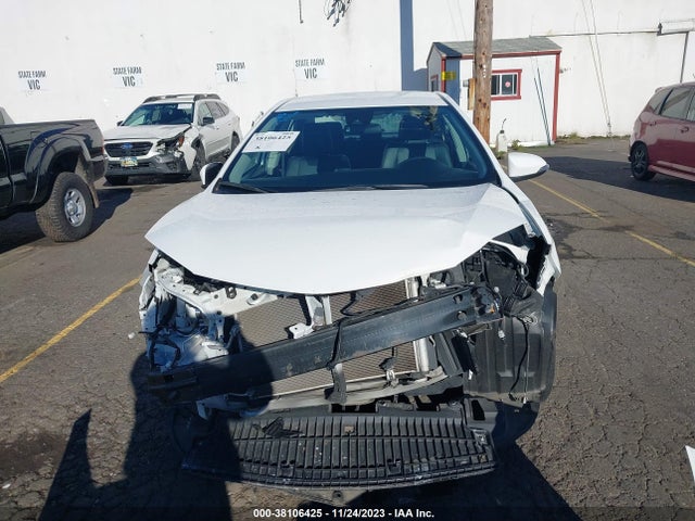 38106425 :رقم المزاد ، 2T1BURHE8JC023860 vin ، 2018 Toyota Corolla Se مزاد بيع