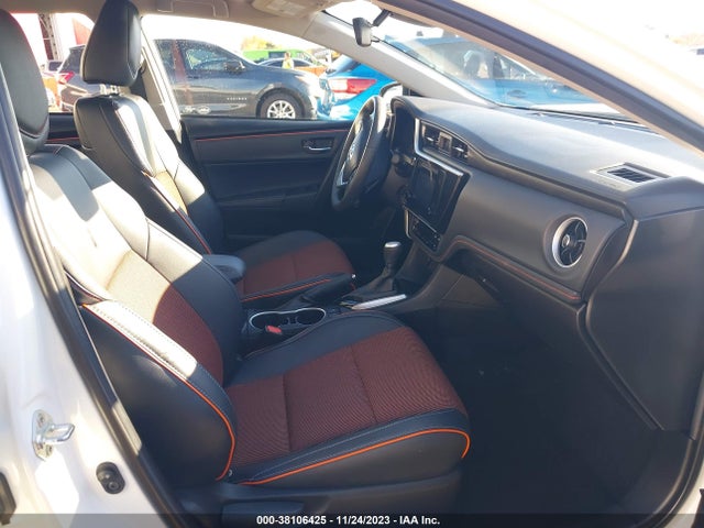 38106425 :رقم المزاد ، 2T1BURHE8JC023860 vin ، 2018 Toyota Corolla Se مزاد بيع
