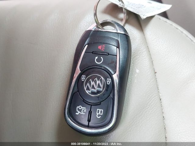1G4ZR5SS4HU123745 Buick Lacrosse Premium