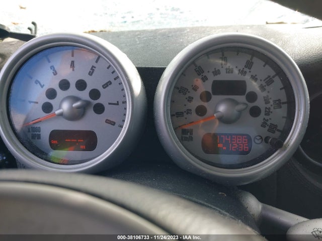 2006 MINI COOPER S WMWRE33586TN28407 Photo 6