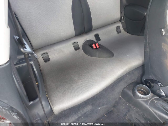 2006 MINI COOPER S WMWRE33586TN28407 Photo 7