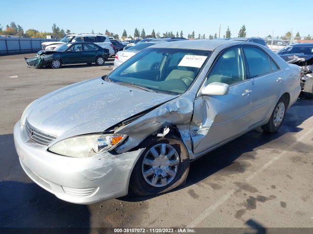 2005 TOYOTA CAMRY LE VIN: 4T1BE32K05U563703