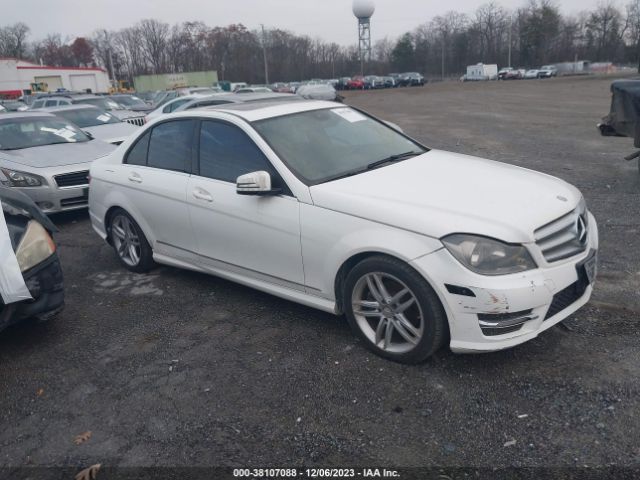 2013 MERCEDES-BENZ C-CLASS WDDGF4HB3DA873953