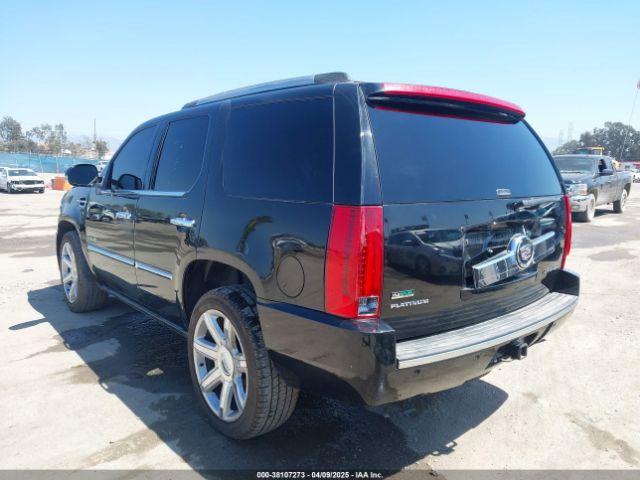 2012 CADILLAC ESCALADE 1GYS4DEF1CR170878 Photo 2