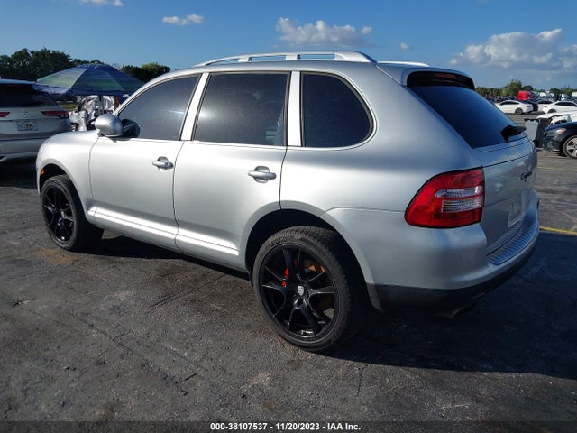 2006 PORSCHE CAYENNE WP1AA29P46LA24627 Photo 2