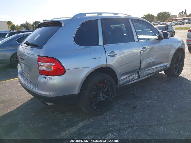 2006 PORSCHE CAYENNE WP1AA29P46LA24627 Photo 3