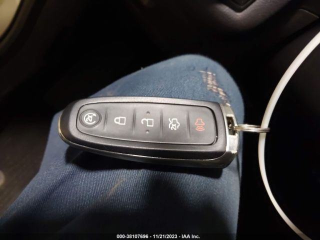 2017 FORD ESCAPE 1FMCU9J99HUF10026 Photo 10