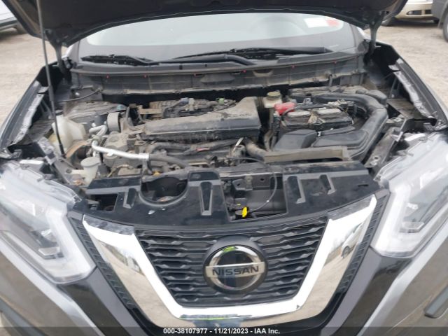 2018 NISSAN ROGUE KNMAT2MVXJP575325 Photo 9