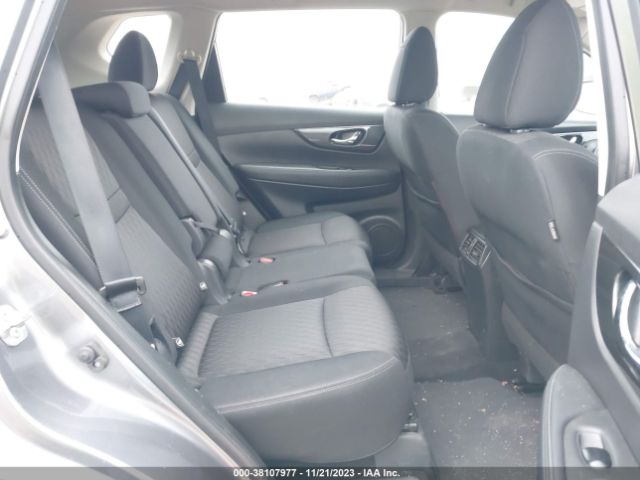 2018 NISSAN ROGUE KNMAT2MVXJP575325 Photo 7