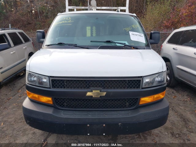 Chevrolet Express 2500 Work Van 2018 1GCWGAFG1J1182786 Image 12