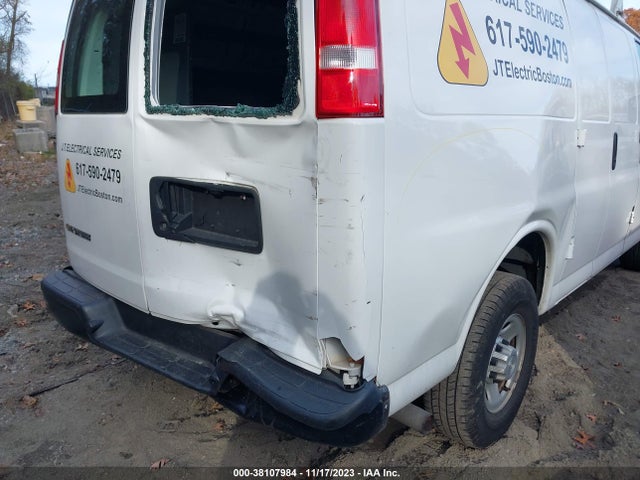 Chevrolet Express 2500 Work Van 2018 1GCWGAFG1J1182786 Image 6