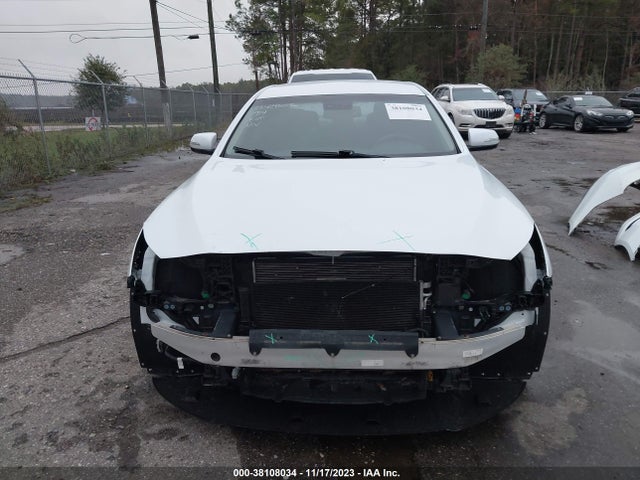 Hyundai Genesis 3.8 2016 KMHGN4JE7GU128185 Image 13