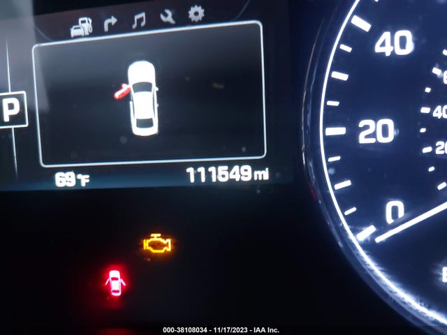 Hyundai Genesis 3.8 2016 KMHGN4JE7GU128185 Image 16