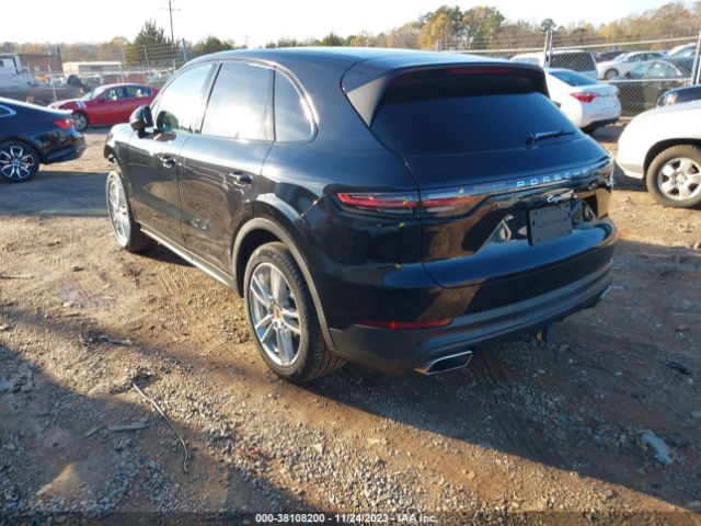 2019 PORSCHE CAYENNE WP1AA2AY2KDA00643 Photo 2