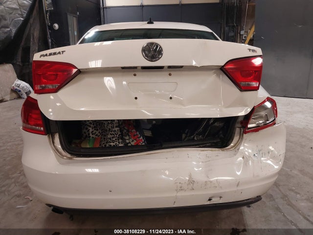 Volkswagen Passat 1.8t Wolfsburg Edition 2015 1VWAT7A34FC067590 Image 16