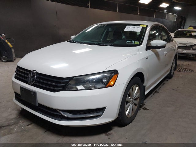 1VWAT7A34FC067590 Volkswagen Passat 1.8t Wolfsburg Edition
