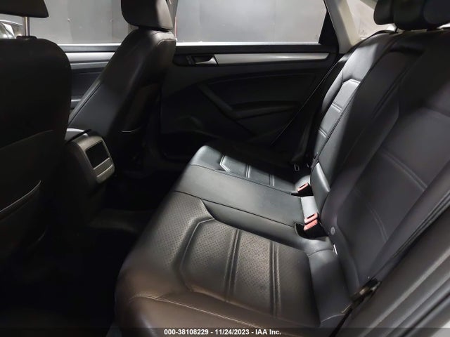 Volkswagen Passat 1.8t Wolfsburg Edition 2015 1VWAT7A34FC067590 Image 8
