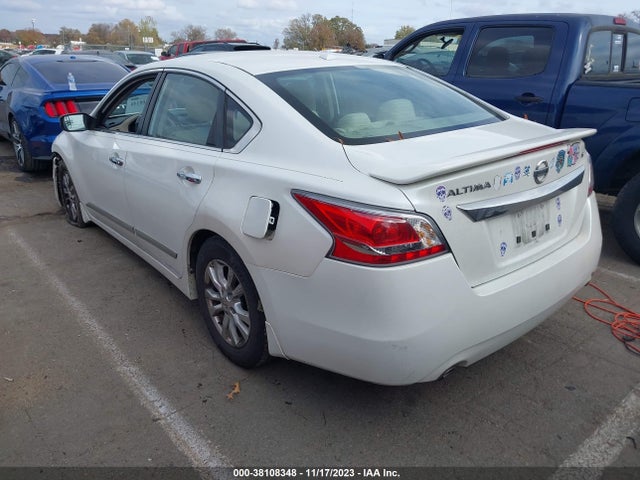 Nissan Altima 2.5 S 2015 1N4AL3AP4FC162557 Image 3