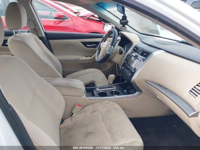 Nissan Altima 2.5 S 2015 1N4AL3AP4FC162557 Image 5
