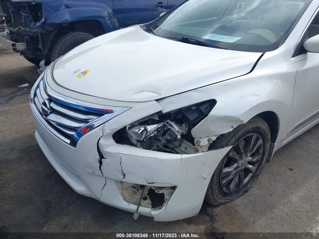 Nissan Altima 2.5 S 2015 1N4AL3AP4FC162557 Image 6
