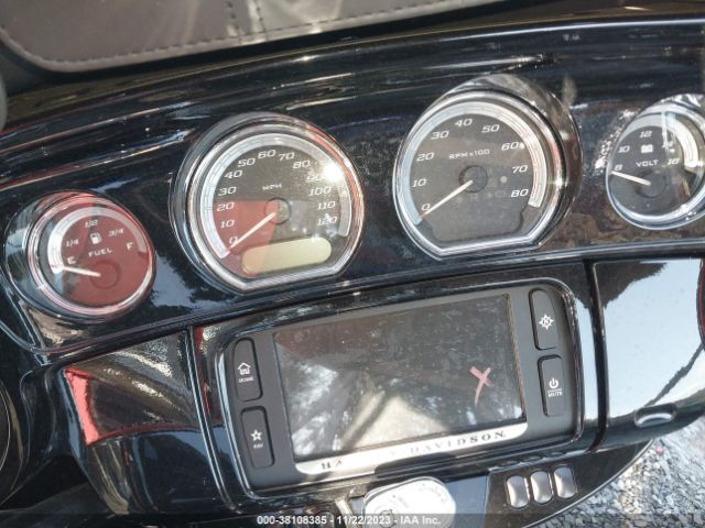 2018 HARLEY-DAVIDSON FLHTK 1HD1KED12JB656655 Photo 6