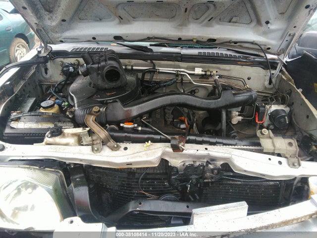 2004 NISSAN FRONTIER XE VIN: 1N6DD26T74C450359