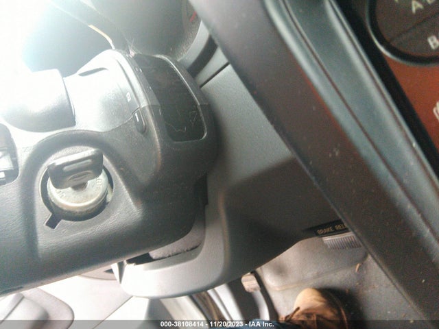 2004 NISSAN FRONTIER XE VIN: 1N6DD26T74C450359