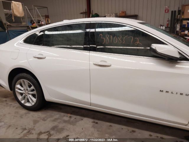 1G1ZD5ST1JF231044 Chevrolet MALIBU LT