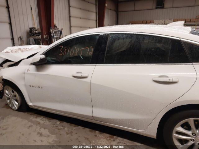 1G1ZD5ST1JF231044 Chevrolet MALIBU LT