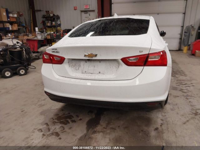 1G1ZD5ST1JF231044 Chevrolet MALIBU LT