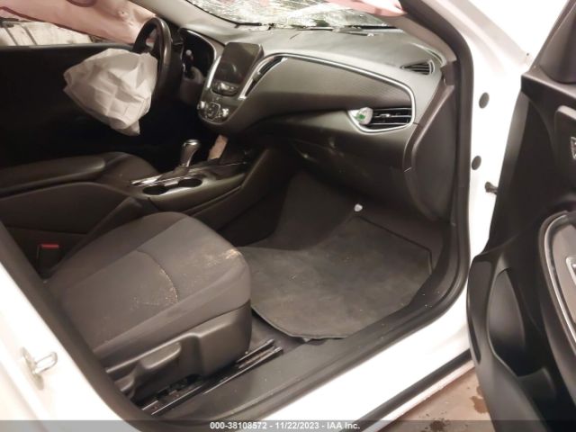 1G1ZD5ST1JF231044 Chevrolet MALIBU LT