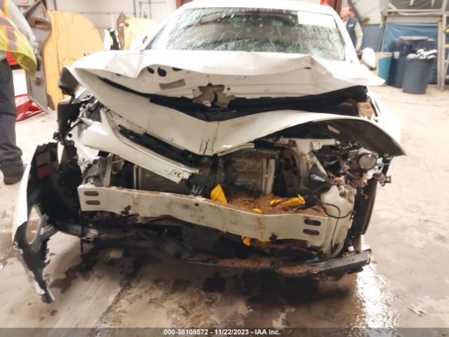 1G1ZD5ST1JF231044 Chevrolet MALIBU LT