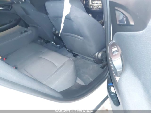 1G1ZD5ST1JF231044 Chevrolet MALIBU LT